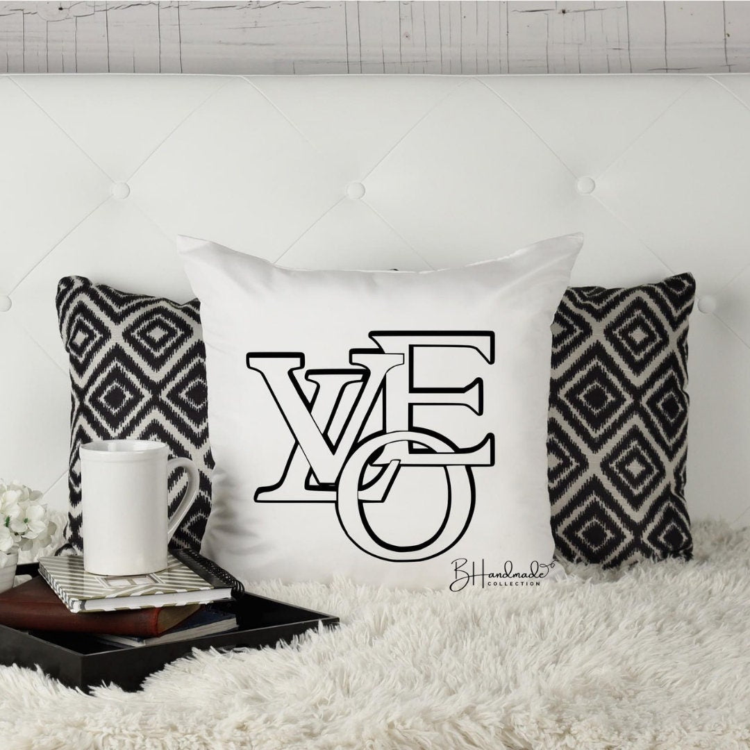 Love Print Valentine’s Day Shirt | Designer-Inspired Heart Tee | Handmade Unisex Graphic Shirt