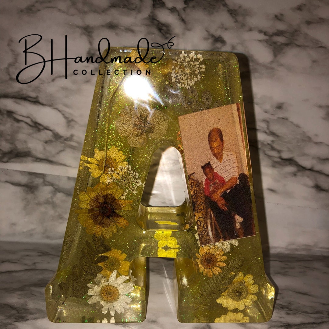 Pregnancy Resin Keepsake